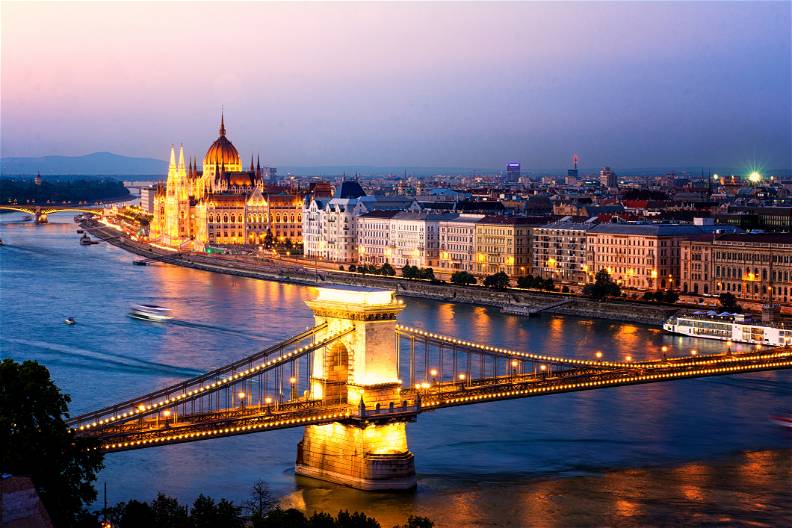 Wiedeń i Budapeszt - perły Dunaju dla wygodnych