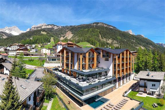 Hotel Ciampedie Luxury Alpine SPA