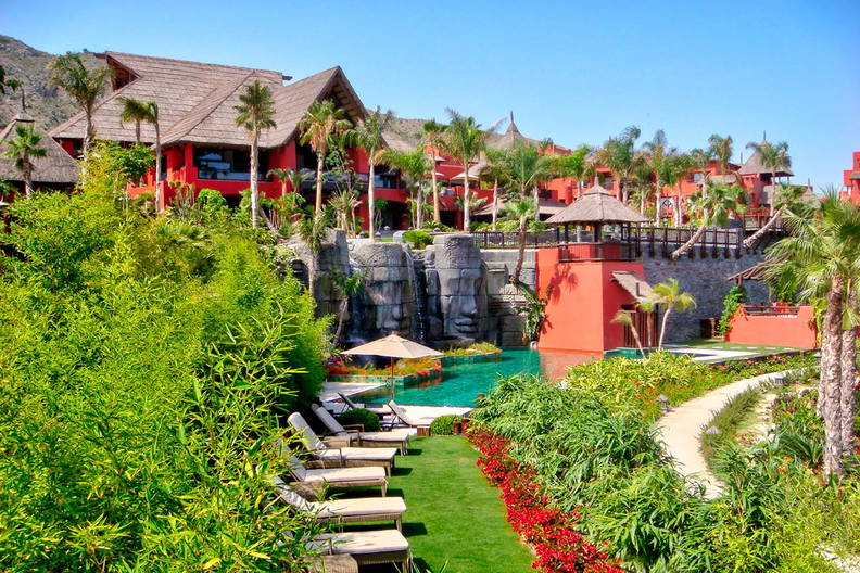 Asia Gardens Hotel & Thai Spa a Royal Hideaway Hotel